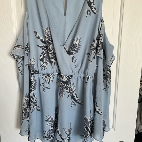 ☀️ Romper - cold shoulder, light blue, tropical print - Picture 11 of 13